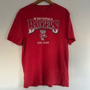 🦋 Captivating Wisconsin Badgers Red Football Short Sleeve T-Shirt Medium